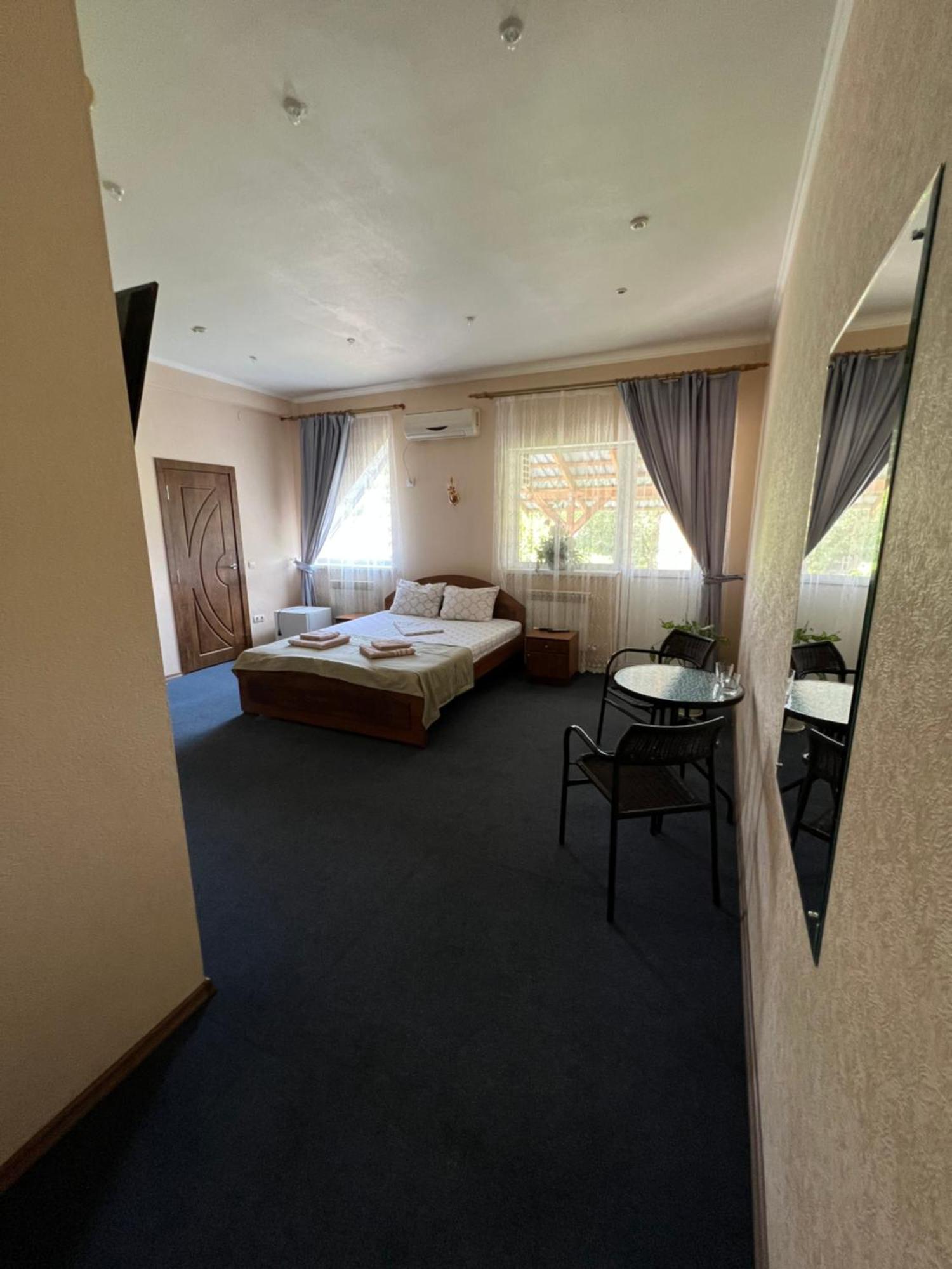 Отель Sava Dream Житомир Экстерьер фото
